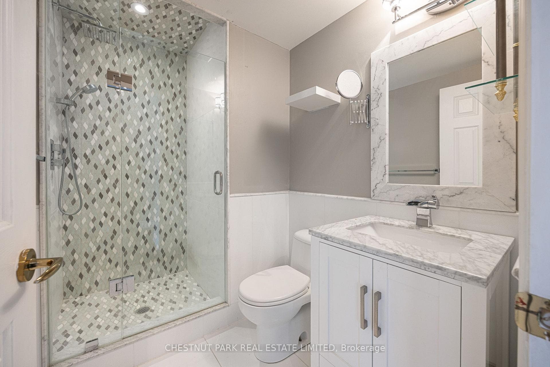 1818 Bayview Avenue Unit 607 photo 18
