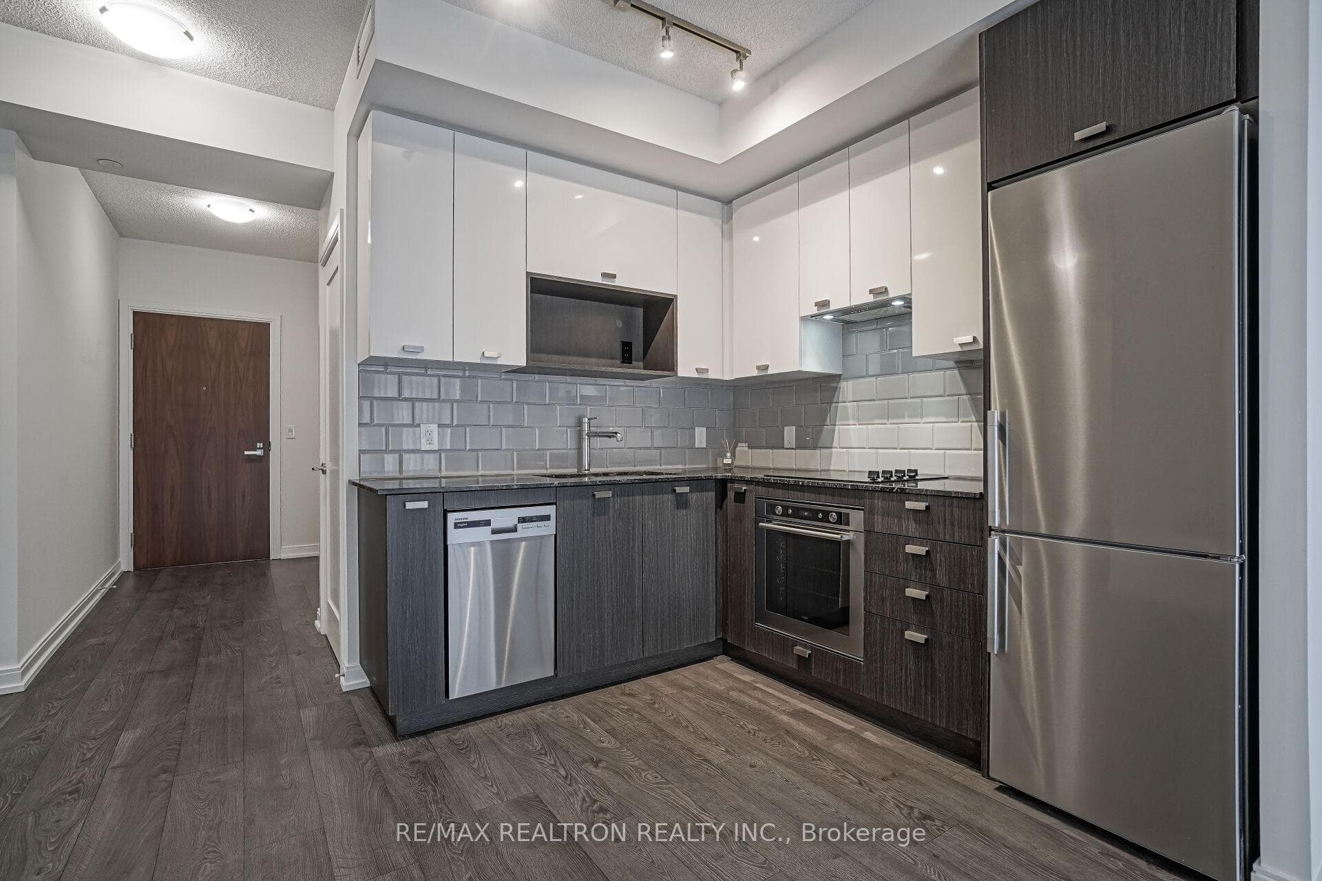 275 Village Green Square Unit 3315 photo 15