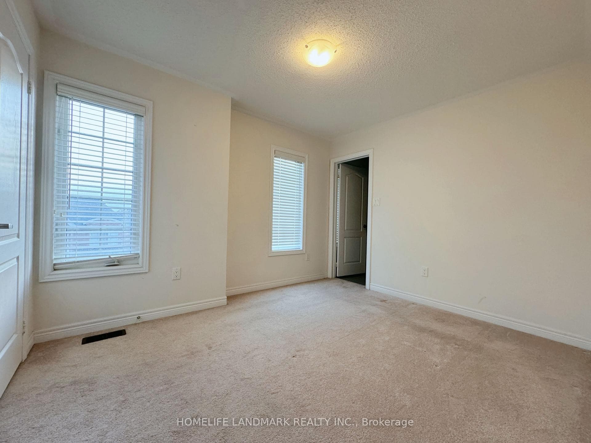 35 Hyacinth Street photo 21