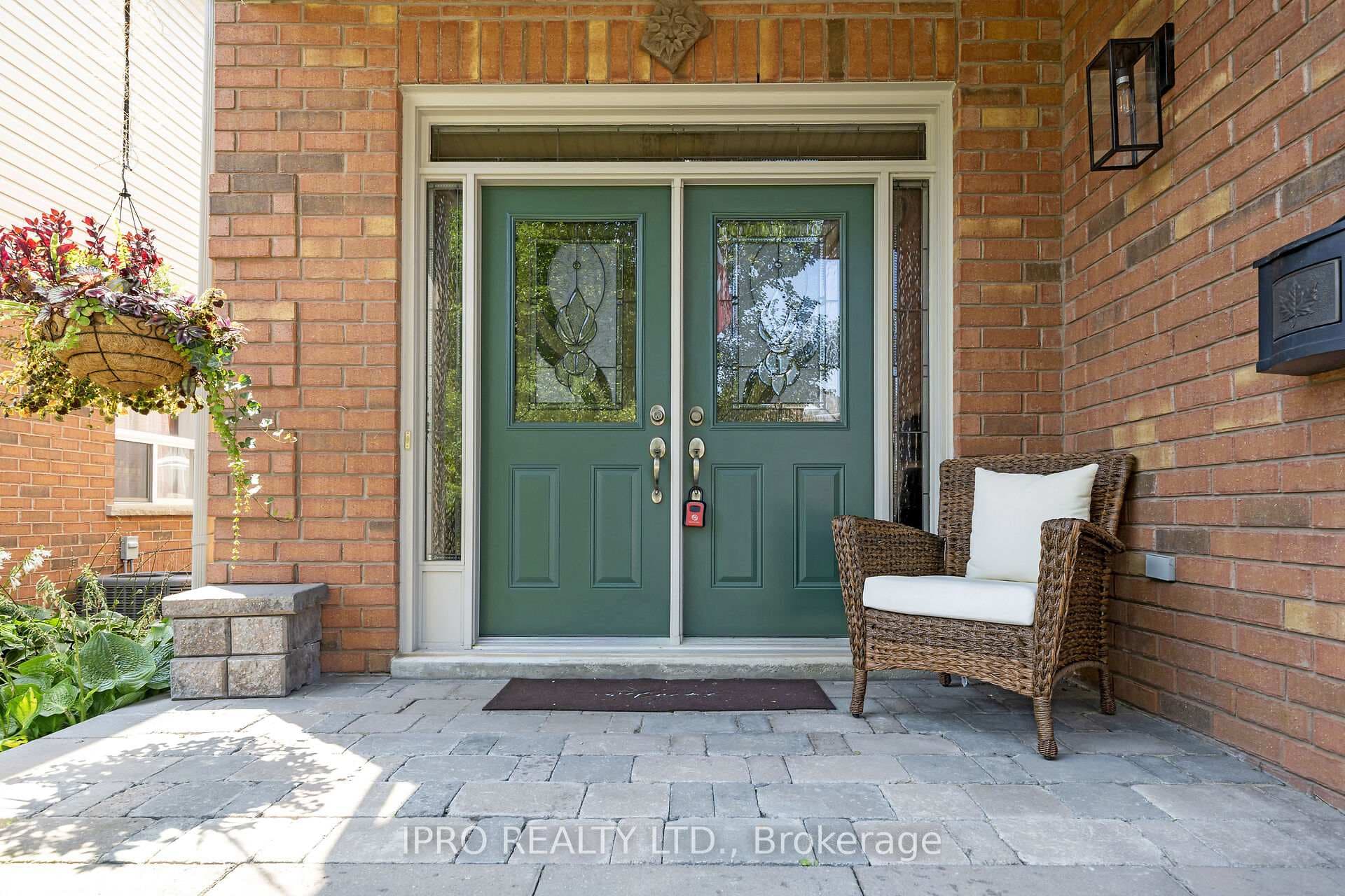 229 Acton Boulevard photo 4