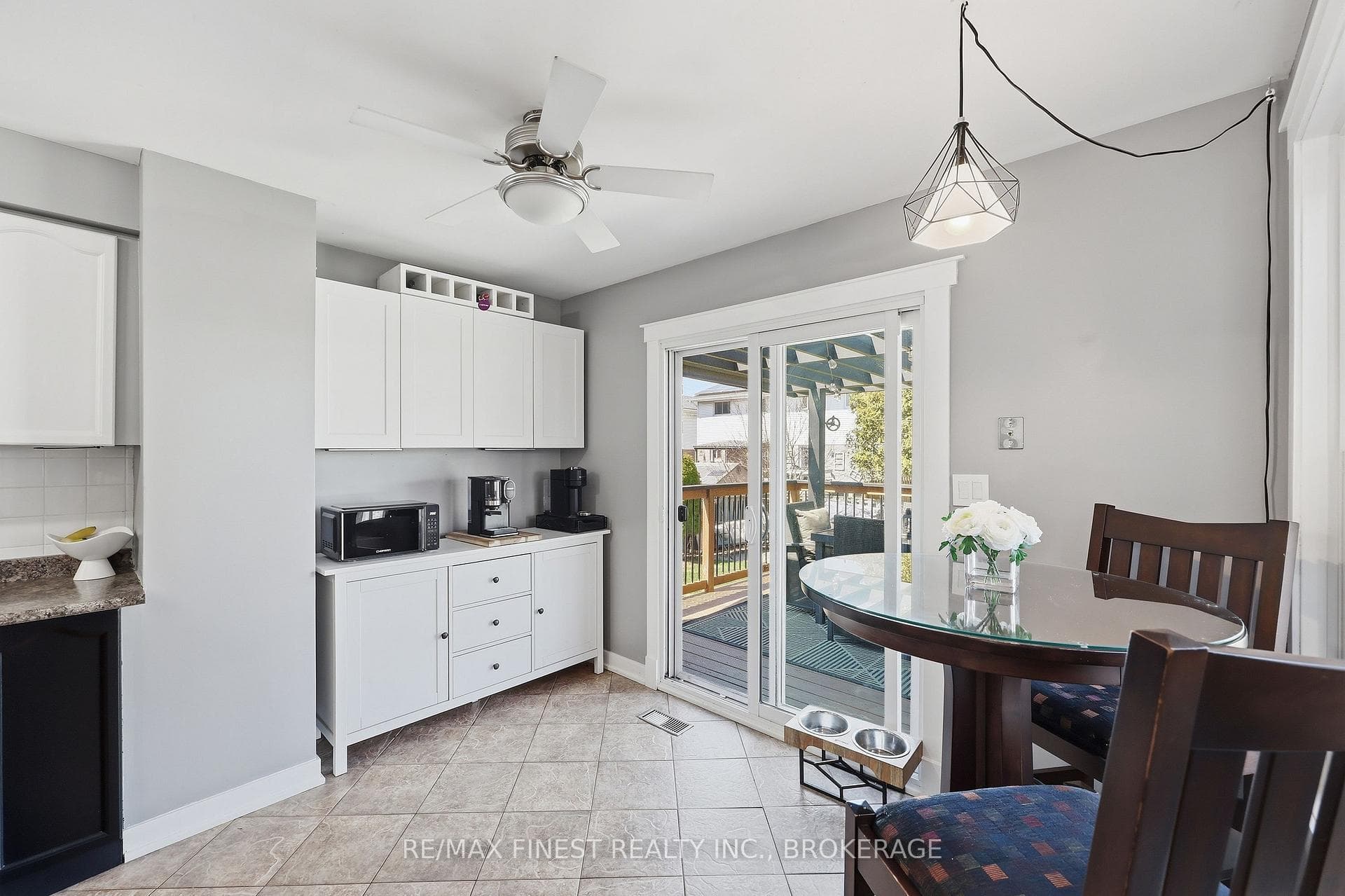 773 Davis Drive photo 10