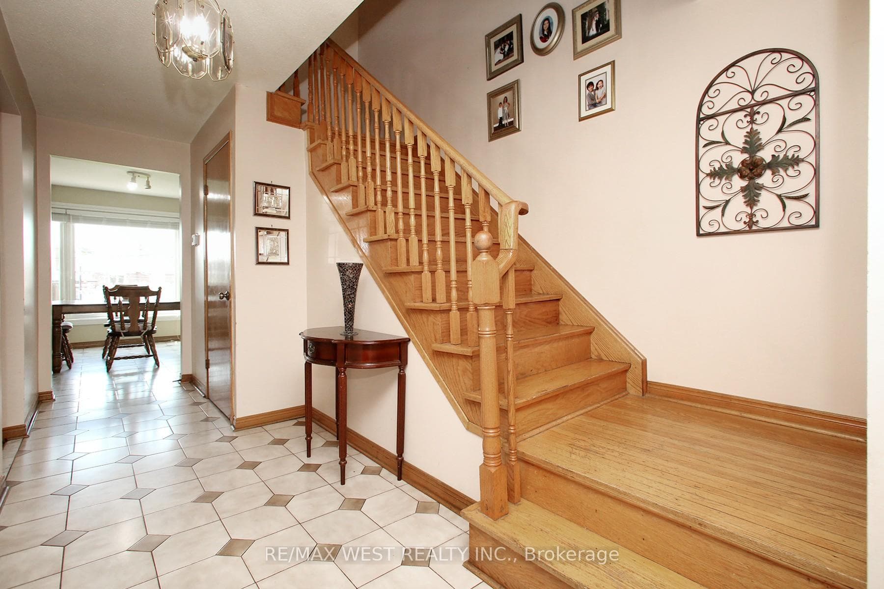 23 John Lindsay Court photo 6