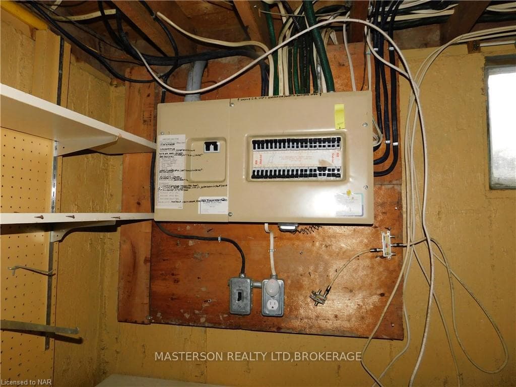 2510 DORCHESTER Road photo 24