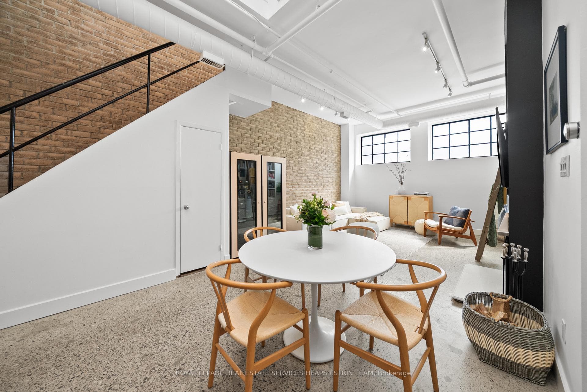 6 Bartlett Avenue Unit 6 photo 6