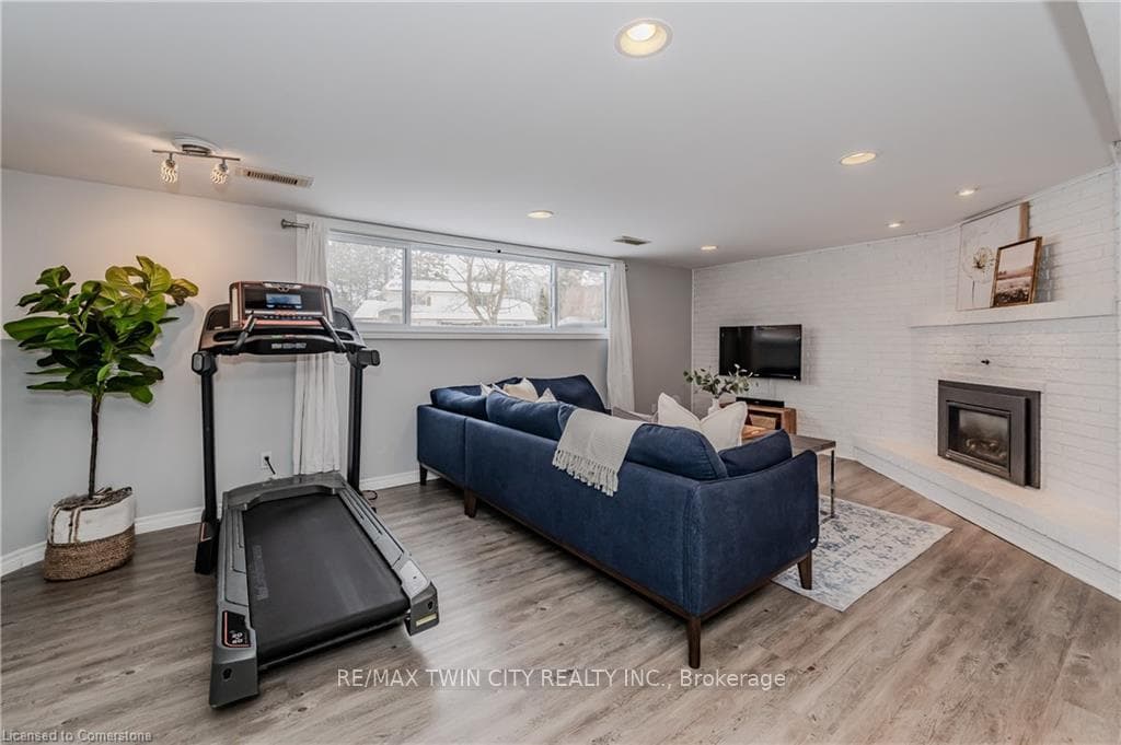 45 Ridgeview Crescent photo 22