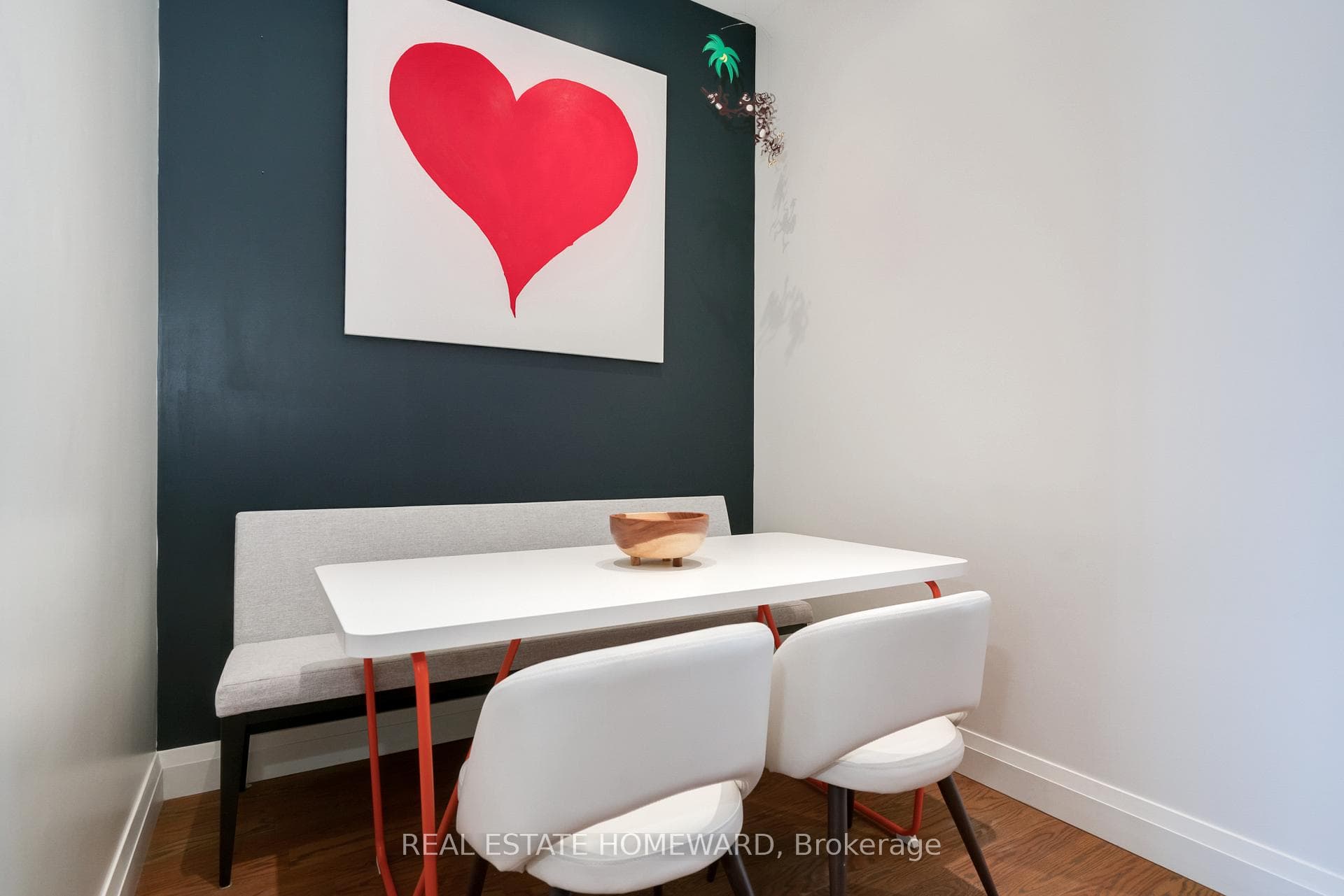 30 Barfield Avenue photo 7