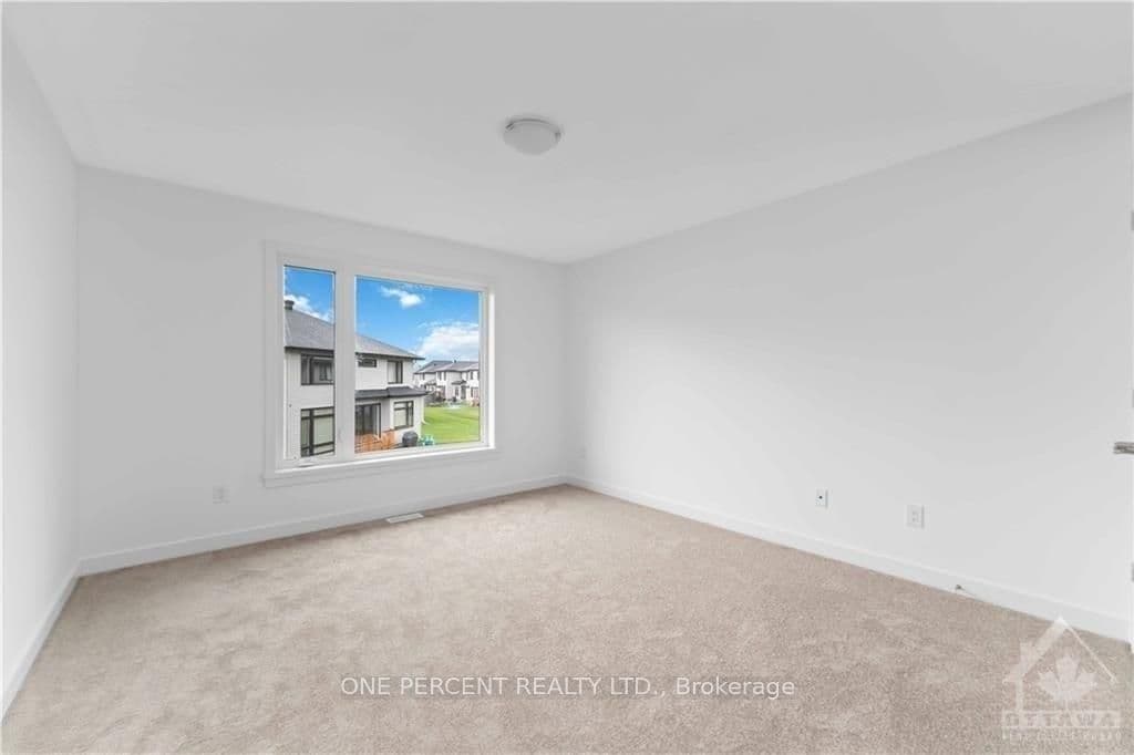 6489 RENAUD Road photo 13