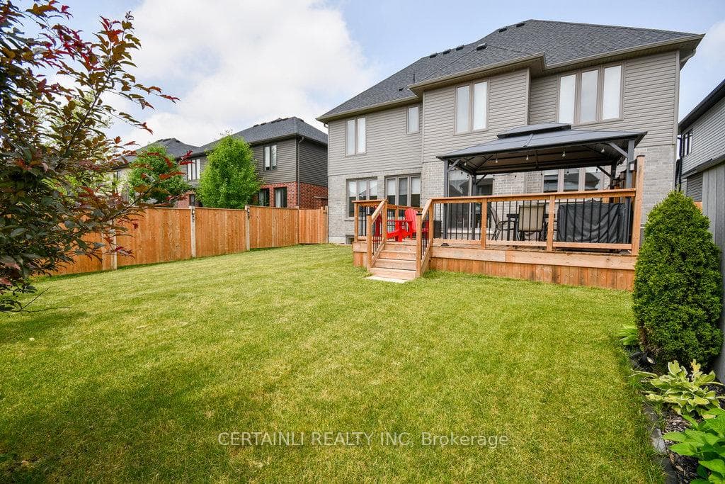 776 Zaifman Circle photo 37