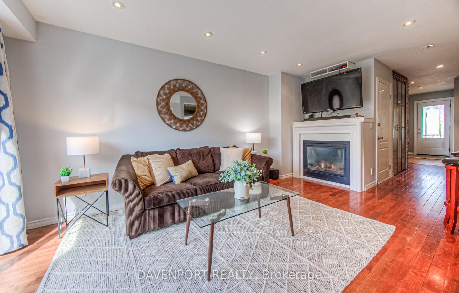 2681 Romark Mews photo 7
