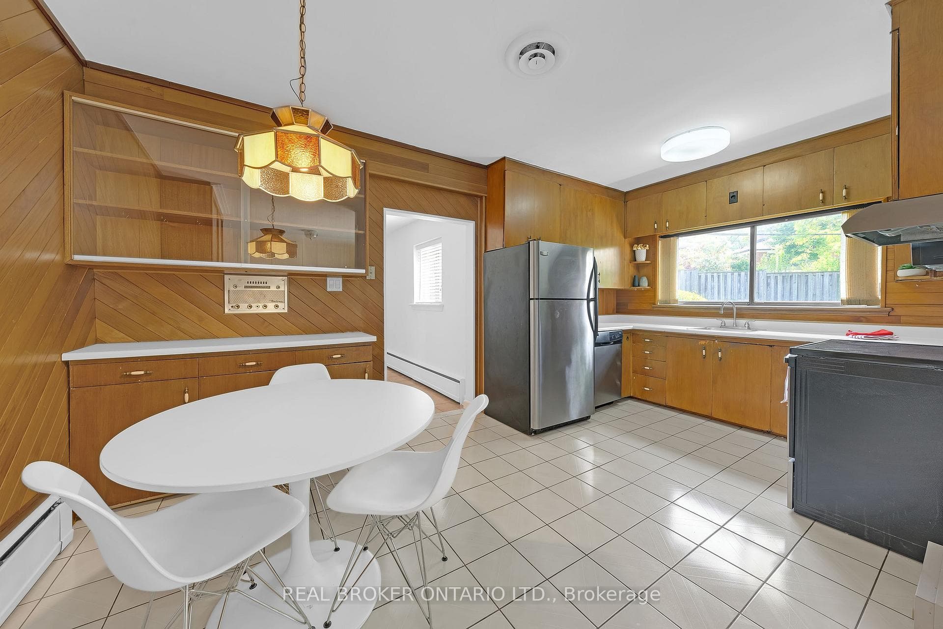 11 Caronport Crescent photo 10