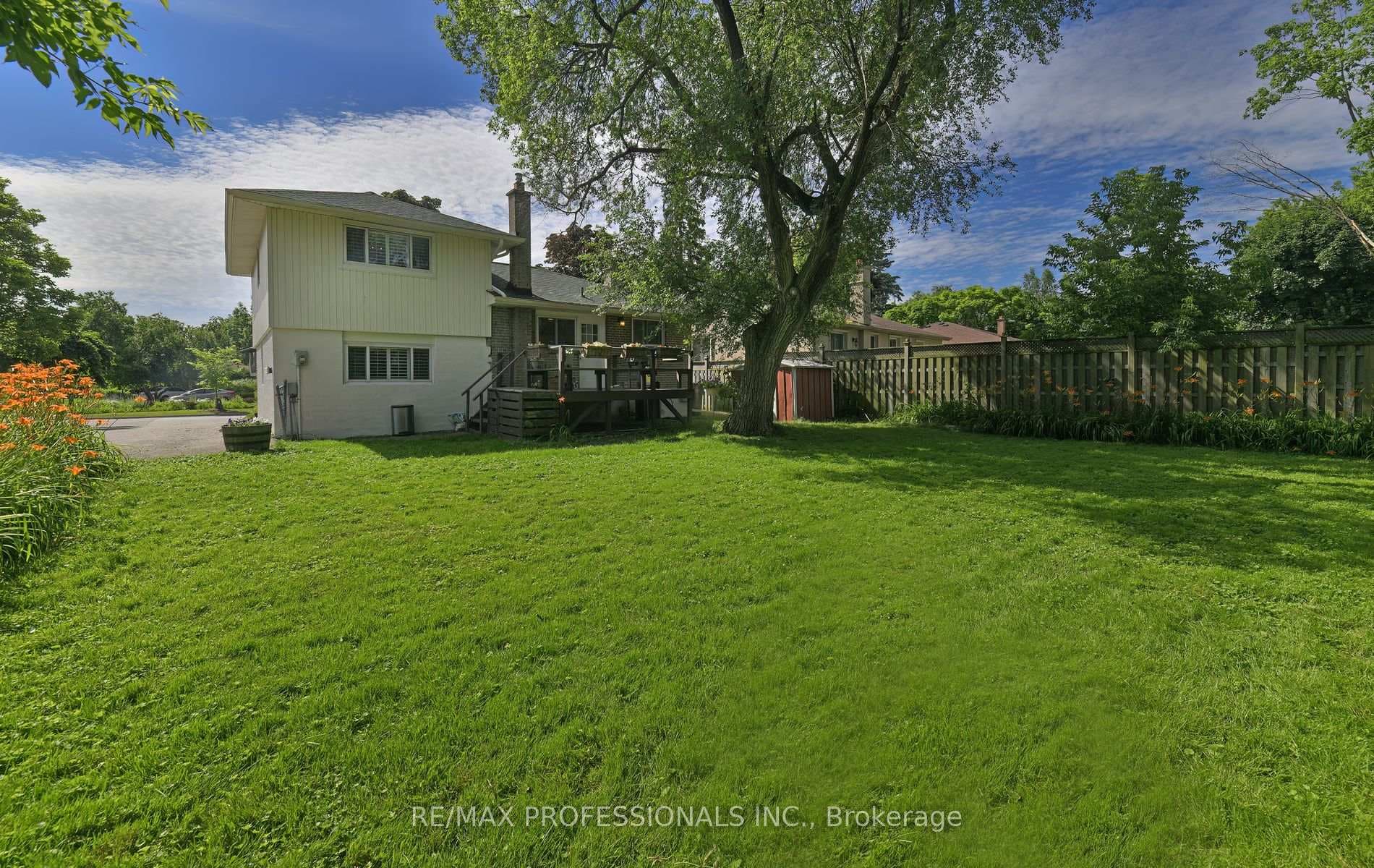 1412 Ludbrook Court photo 22