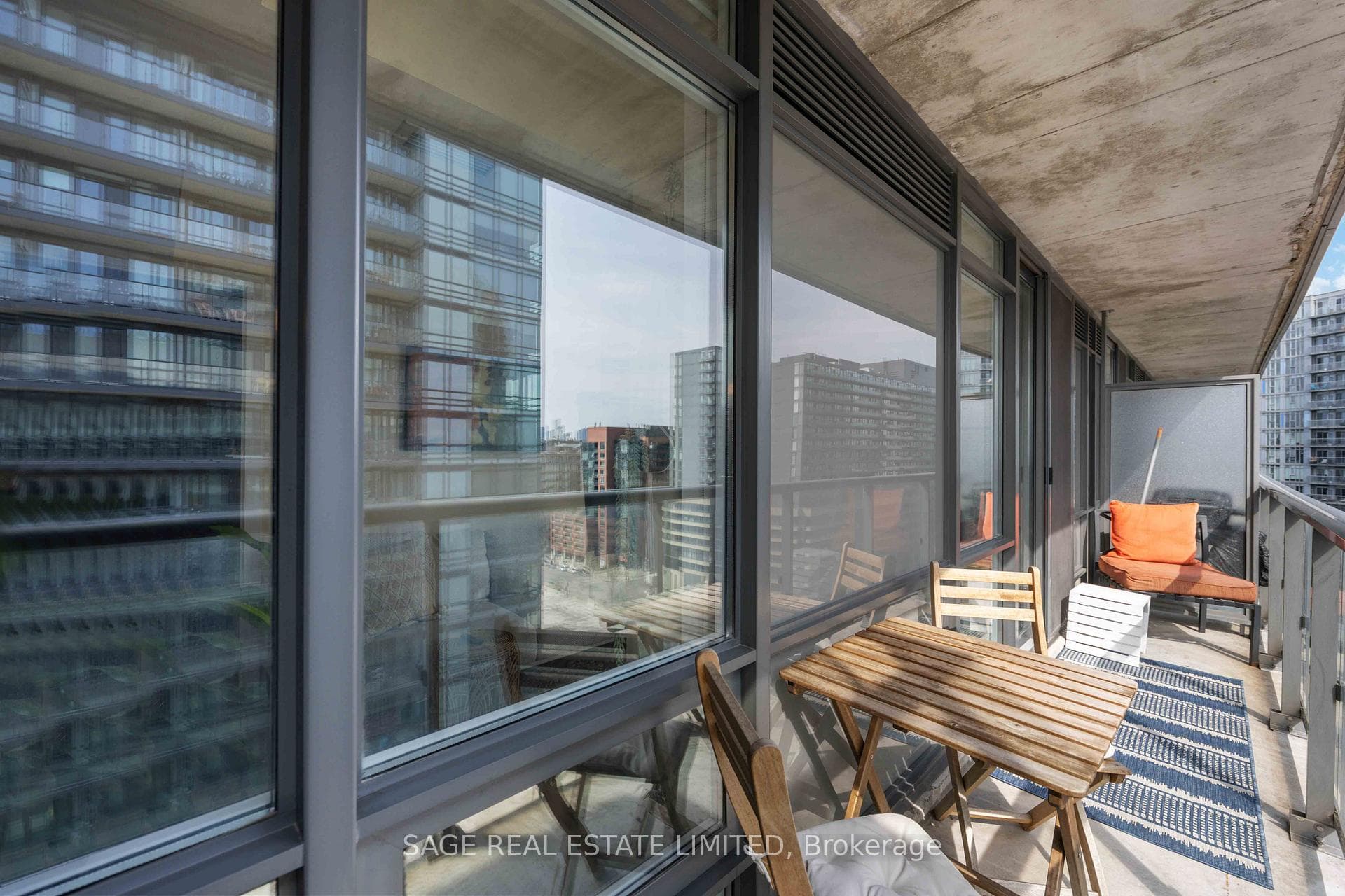 20 Joe Shuster Way Unit 1305 photo 29