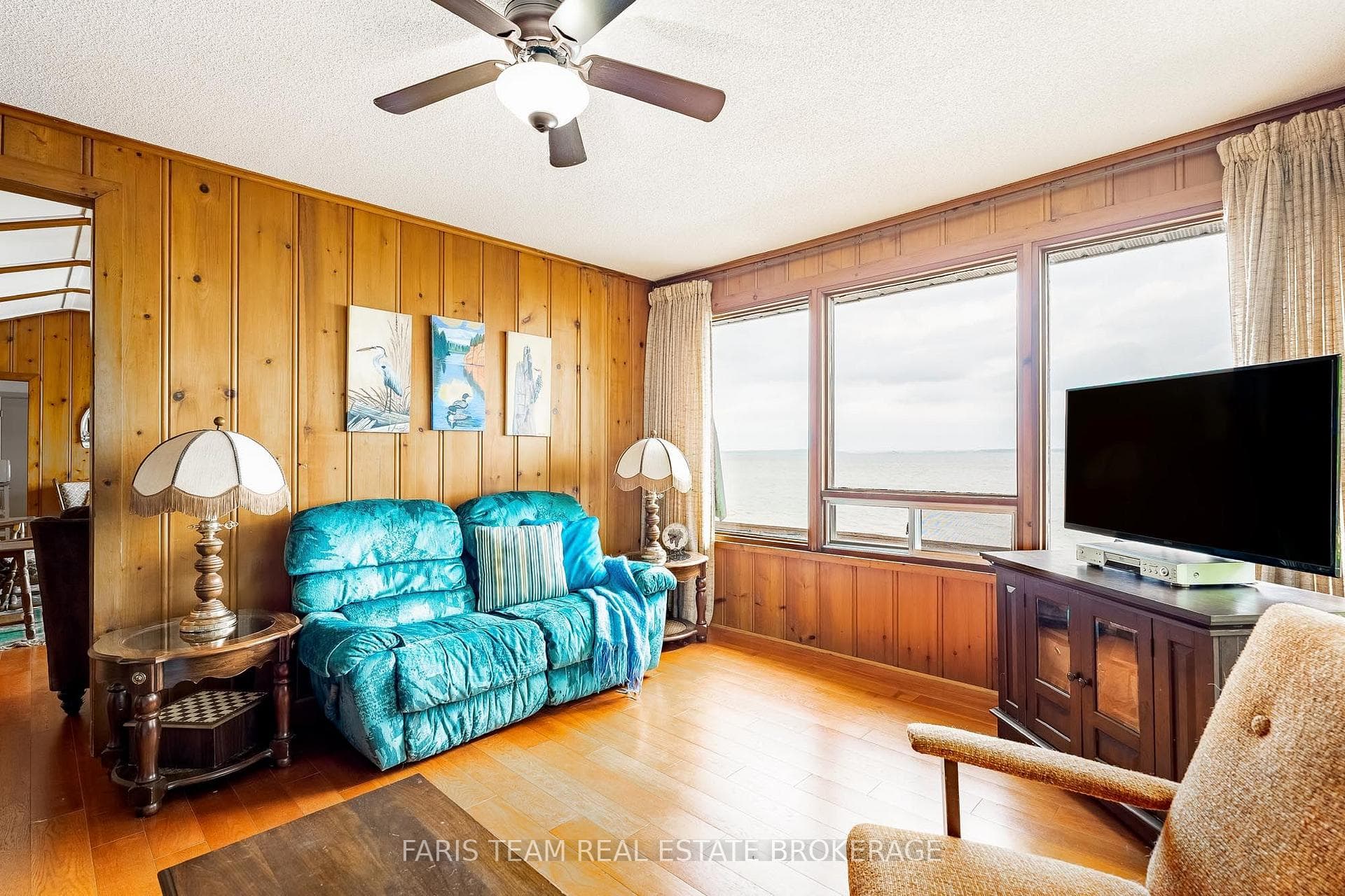 1697 Champlain Road photo 9