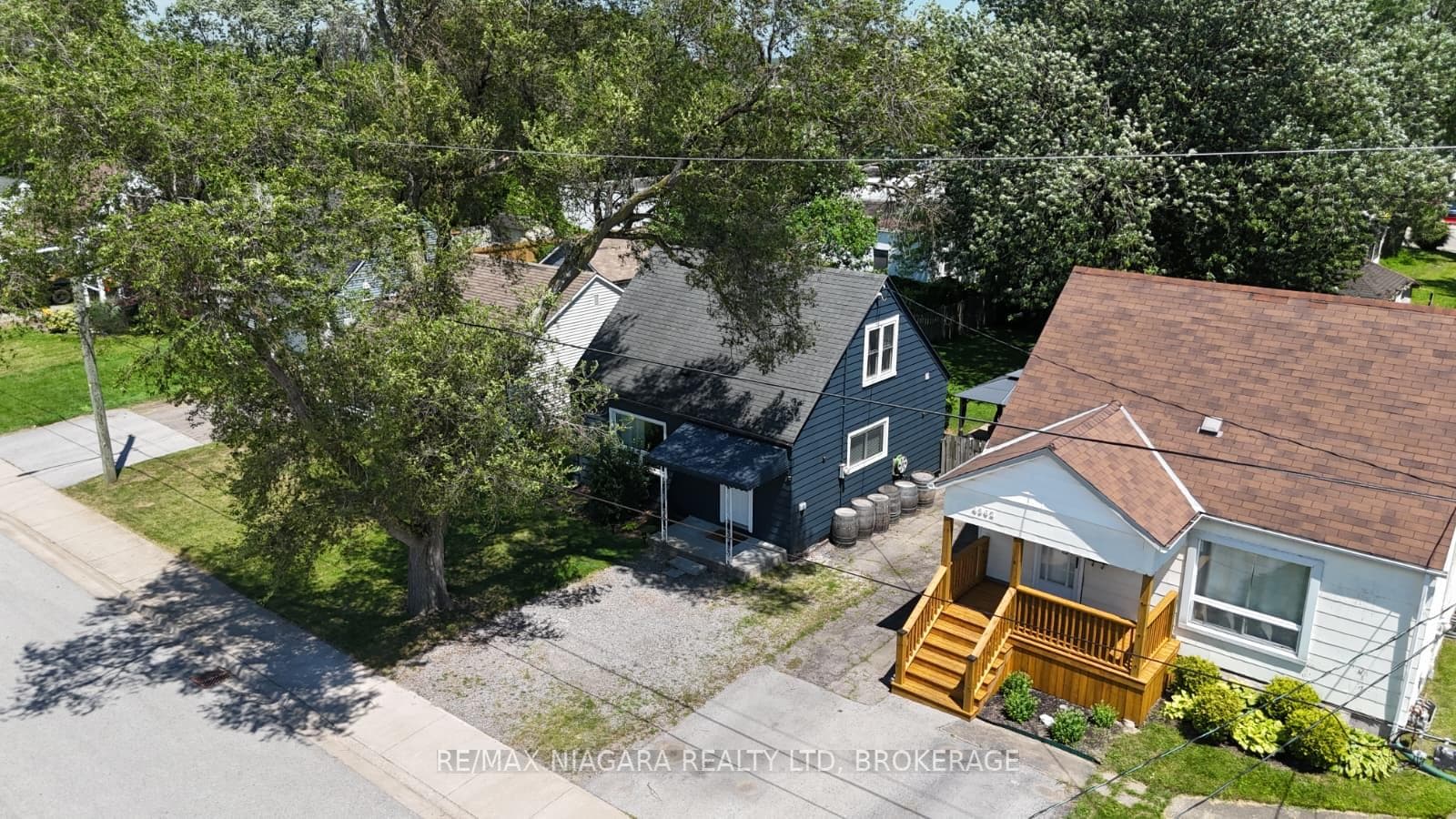 4354 Fifth Avenue photo 1