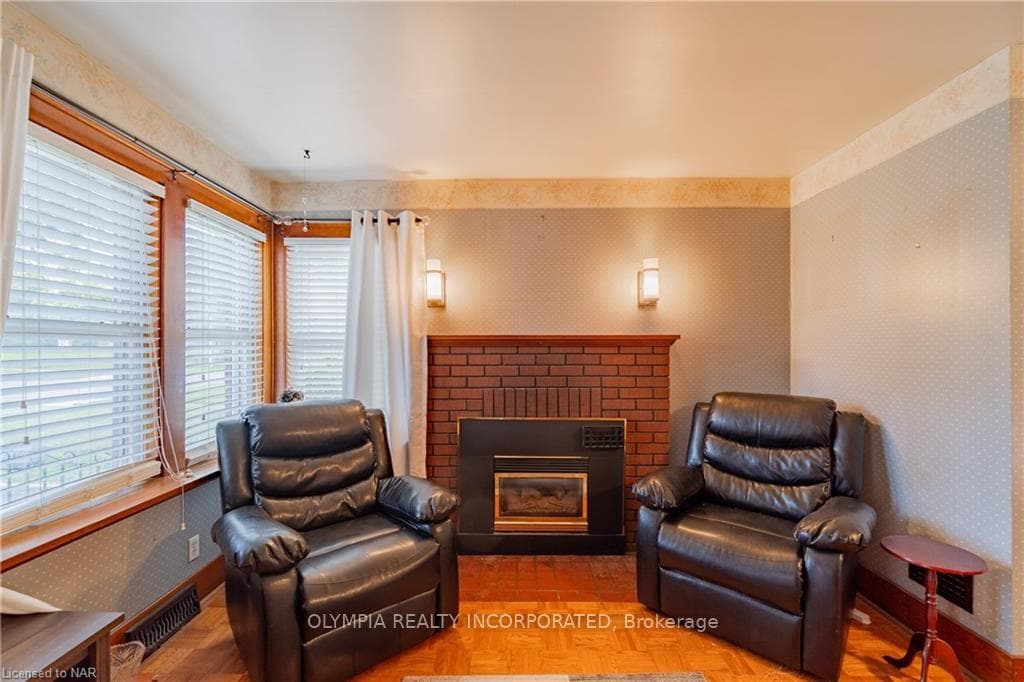 6305 ST JOHN Street photo 5