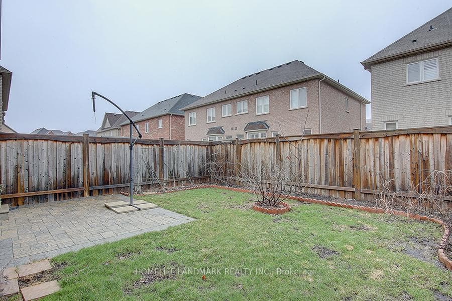 31 Stoots Street photo 13