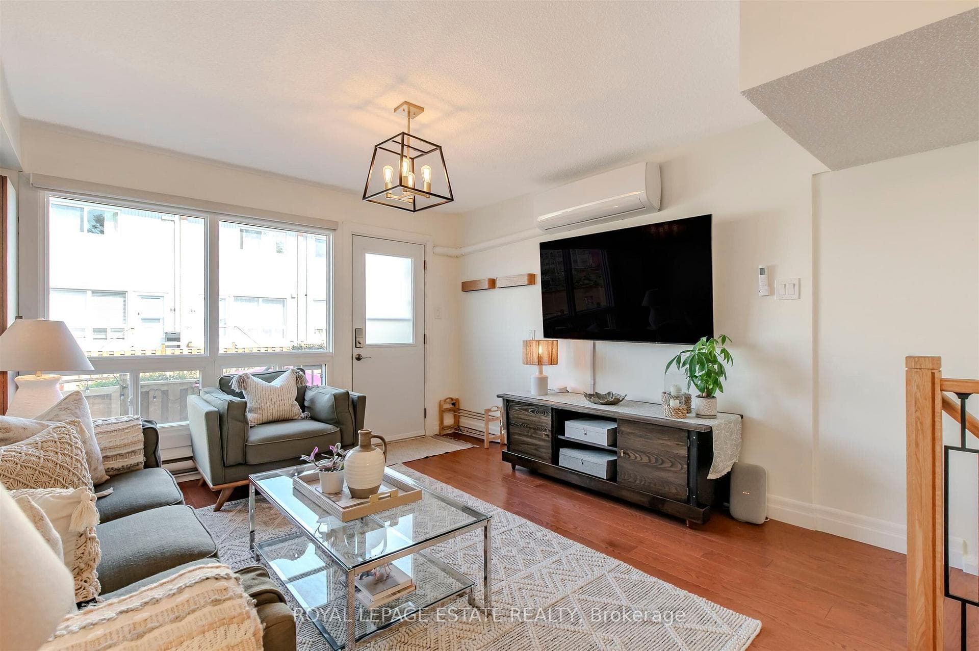 1209 Queen Street Unit 32 photo 11