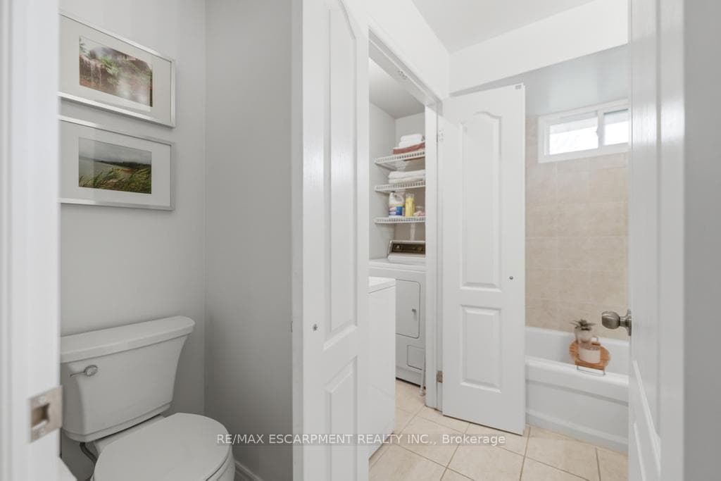 80 Lister Avenue photo 17