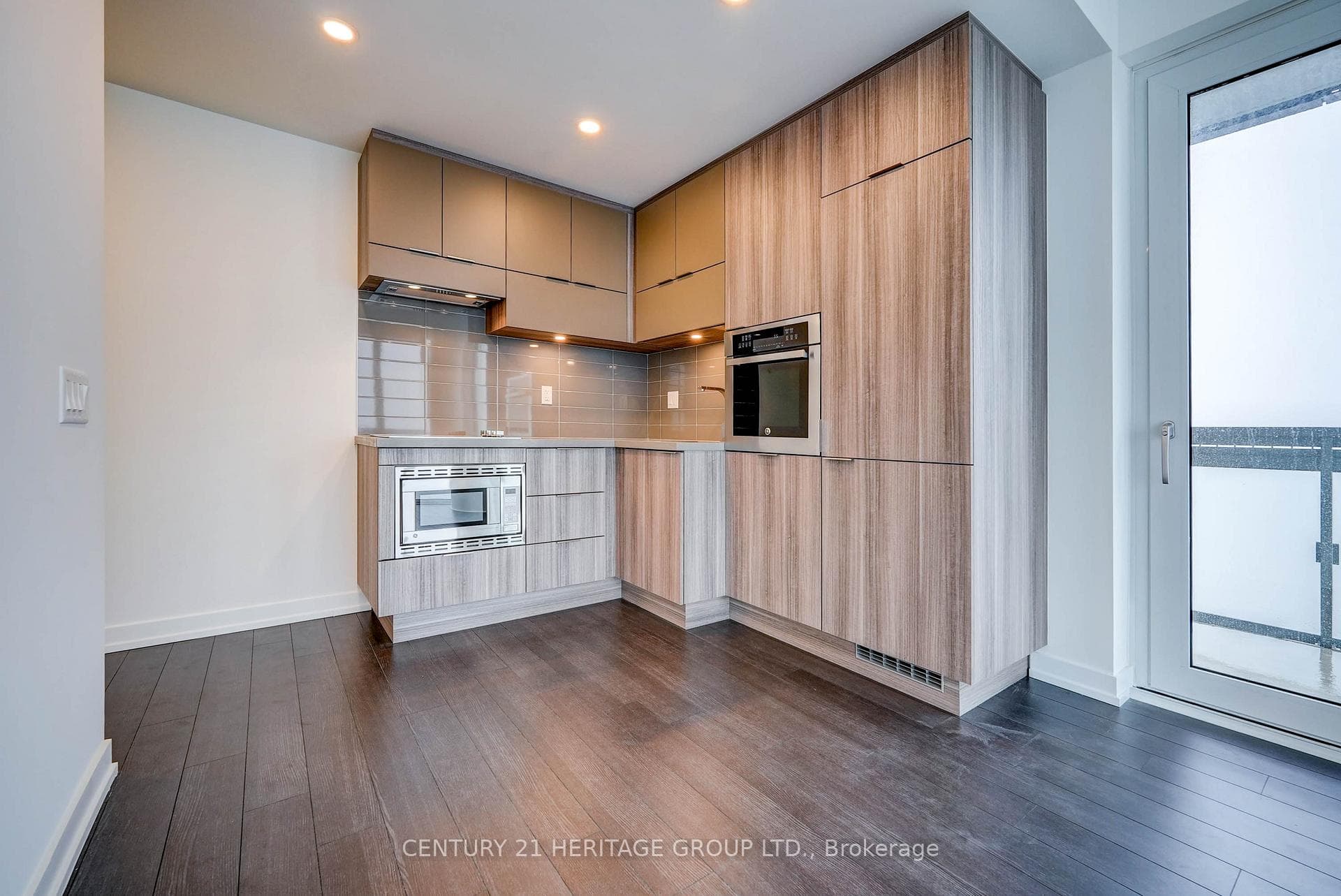 39 Roehampton Avenue Unit 4108 photo 4