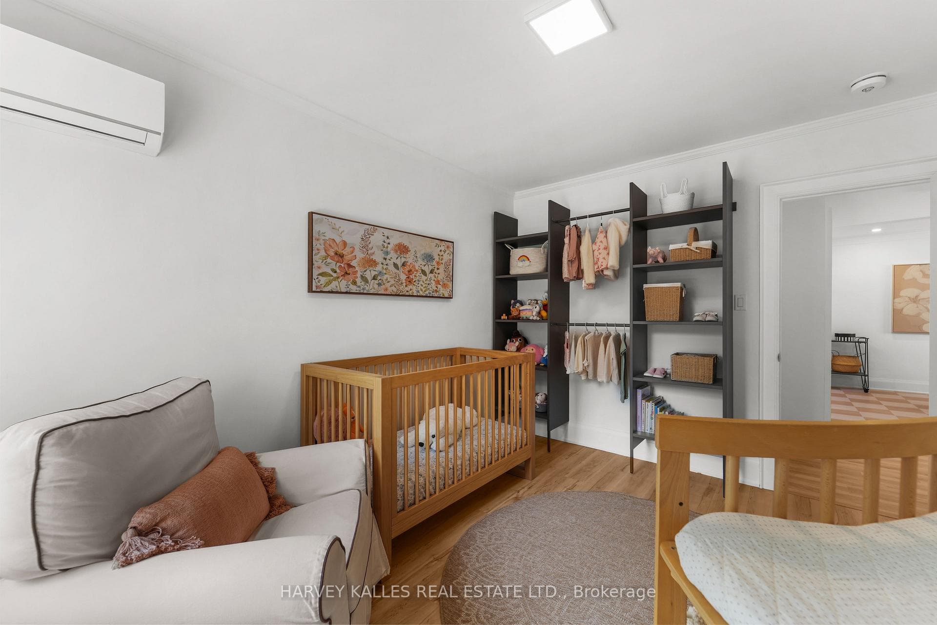 243 Northcliffe Boulevard photo 15