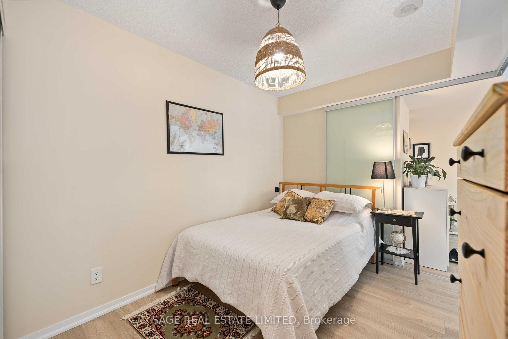 20 Joe Shuster Way Unit 1305 photo 18