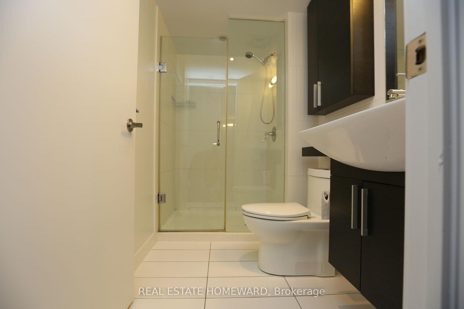 25 Capreol Court Unit 606 photo 9