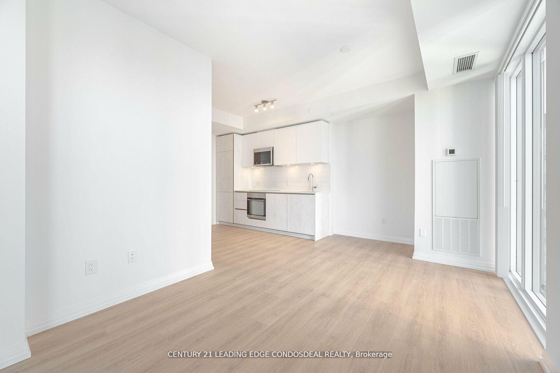 8 Widmer Street Unit LPH5 photo 16