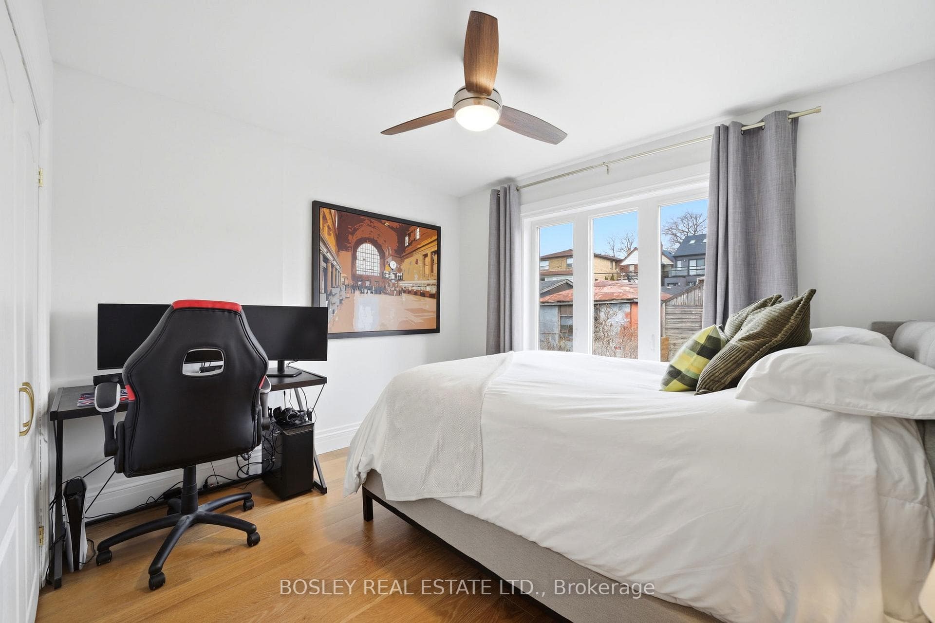 43 Gilbert Avenue photo 21