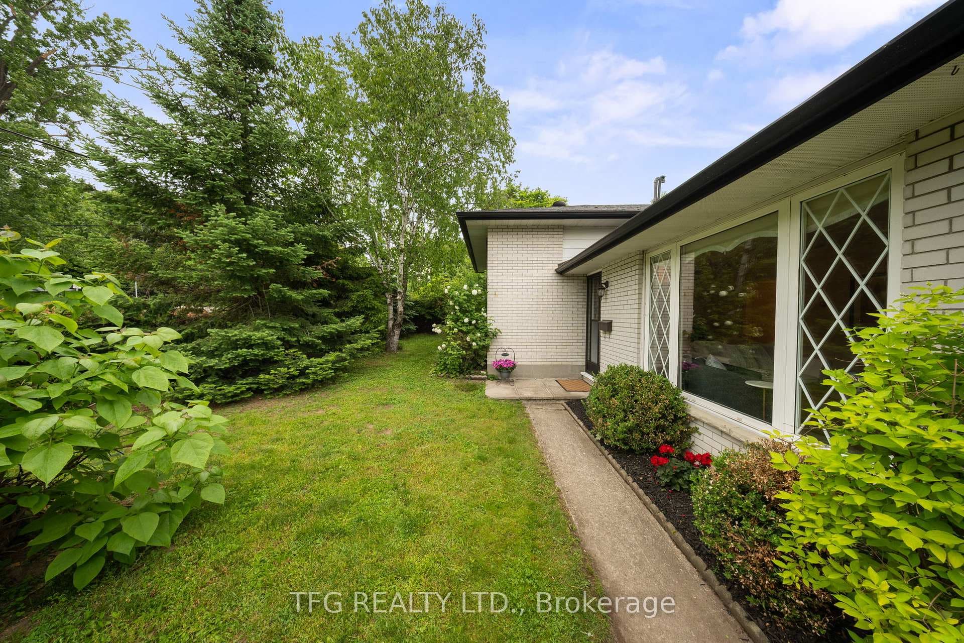 1005 Everton Road photo 24