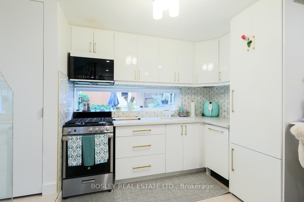 66 Chatham Avenue Unit Rear photo 11