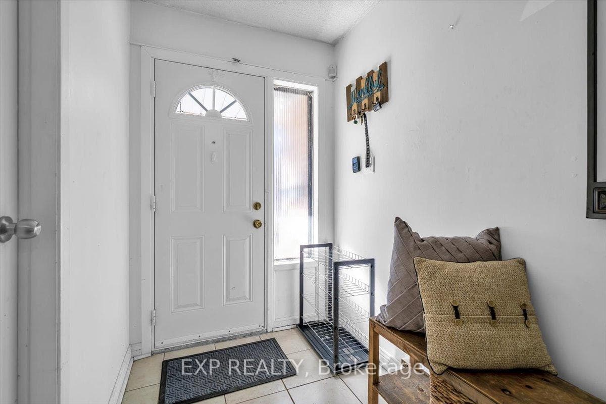 1415 Fieldlight Boulevard Unit 17 photo 3
