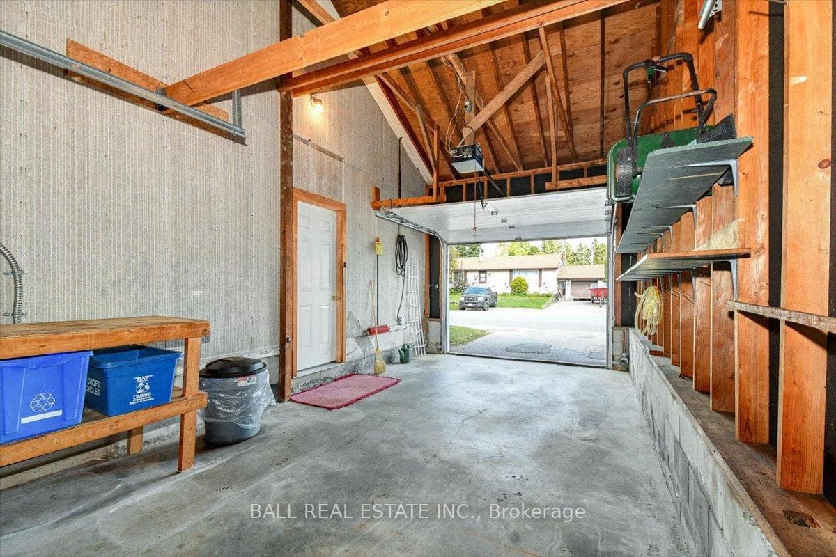 12 Great Oak Street photo 25