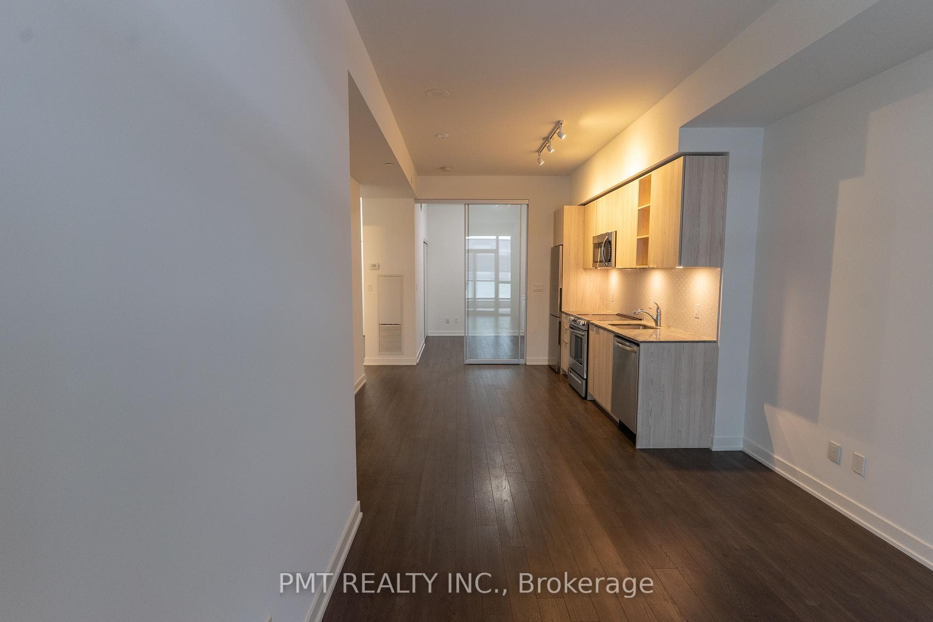 30 Ordnance Street Unit 306 photo 3