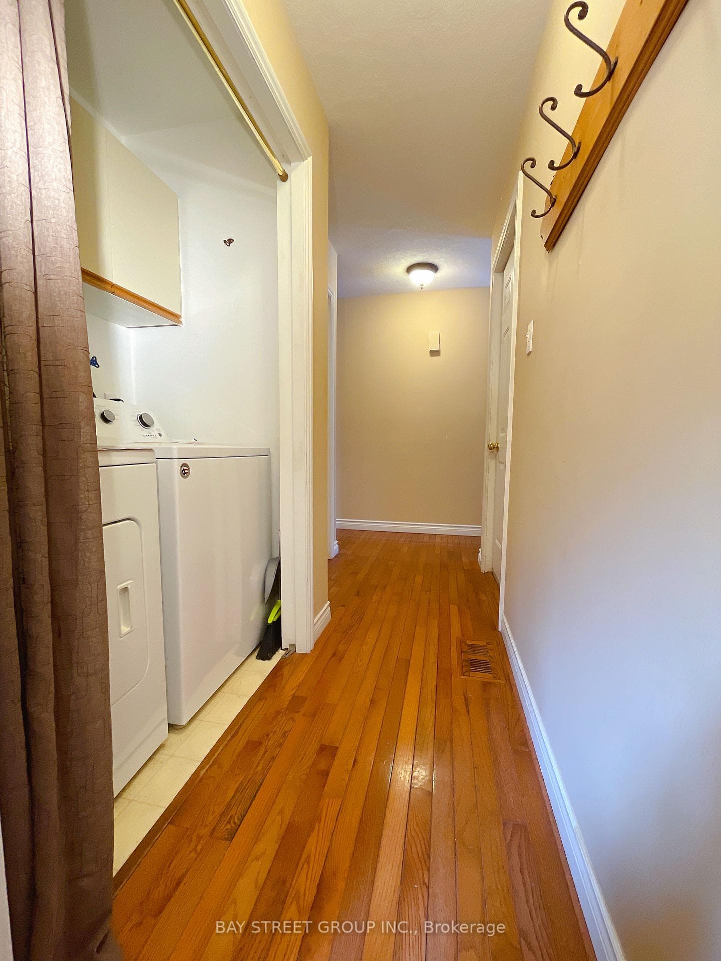 327 Cornridge Place photo 23