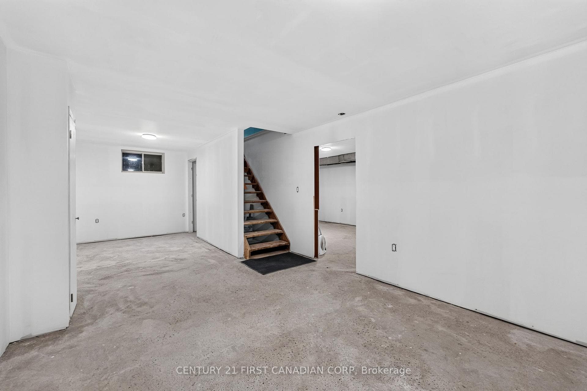 Potential for 3rd bedroom