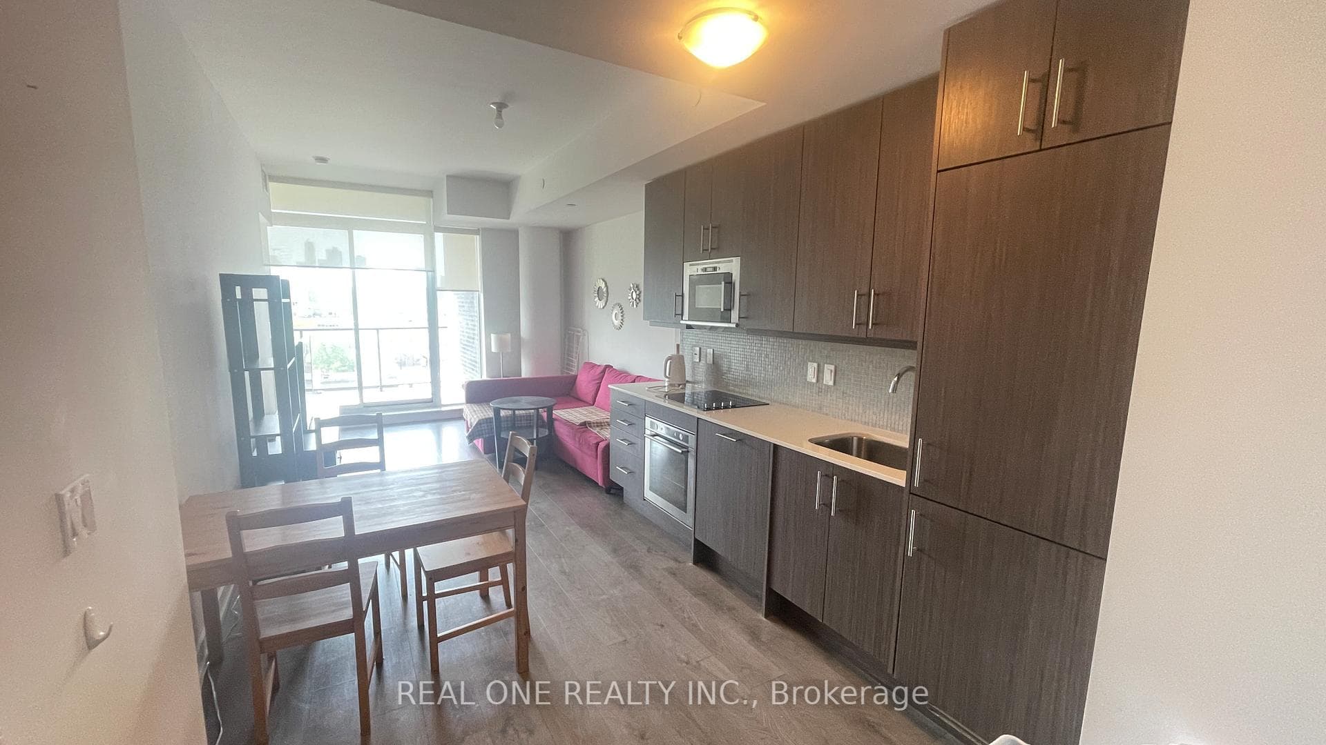 297 College Street Unit 710 photo 18
