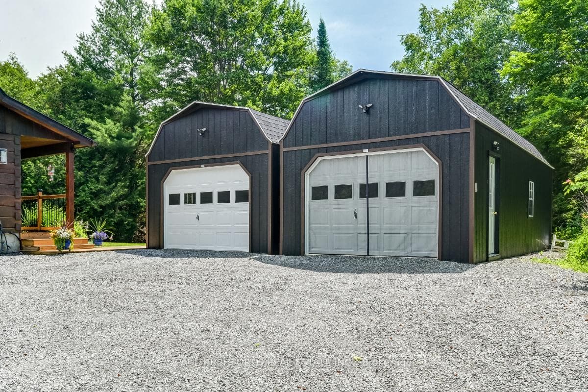 417 AMBERWOOD Road photo 29