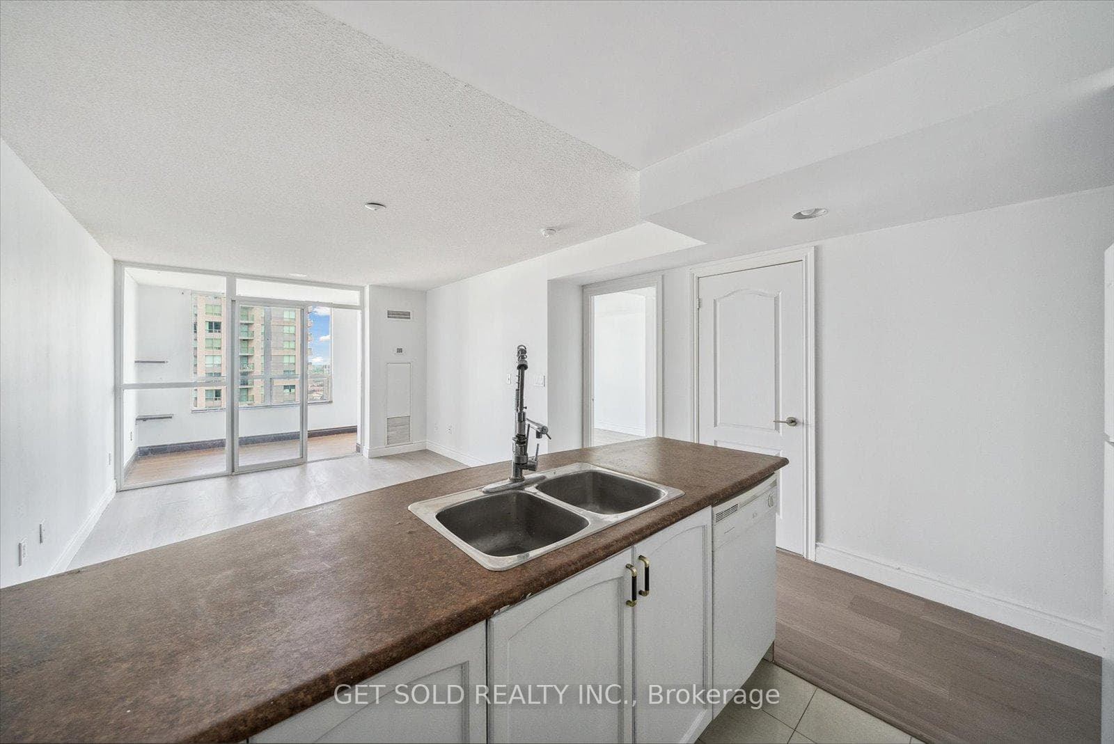 50 Brian Harrison Way Unit 2903 photo 11