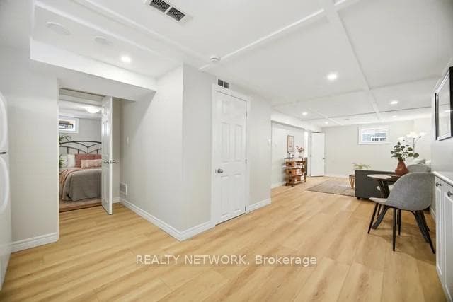 622 Upper Sherman Avenue photo 35