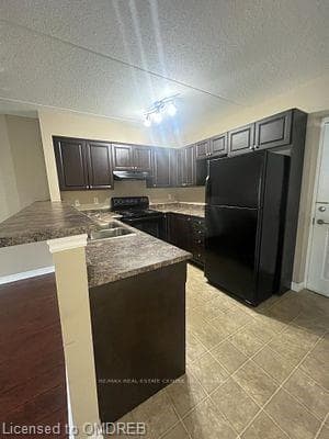 1471 MAPLE Avenue Unit 103 photo 3