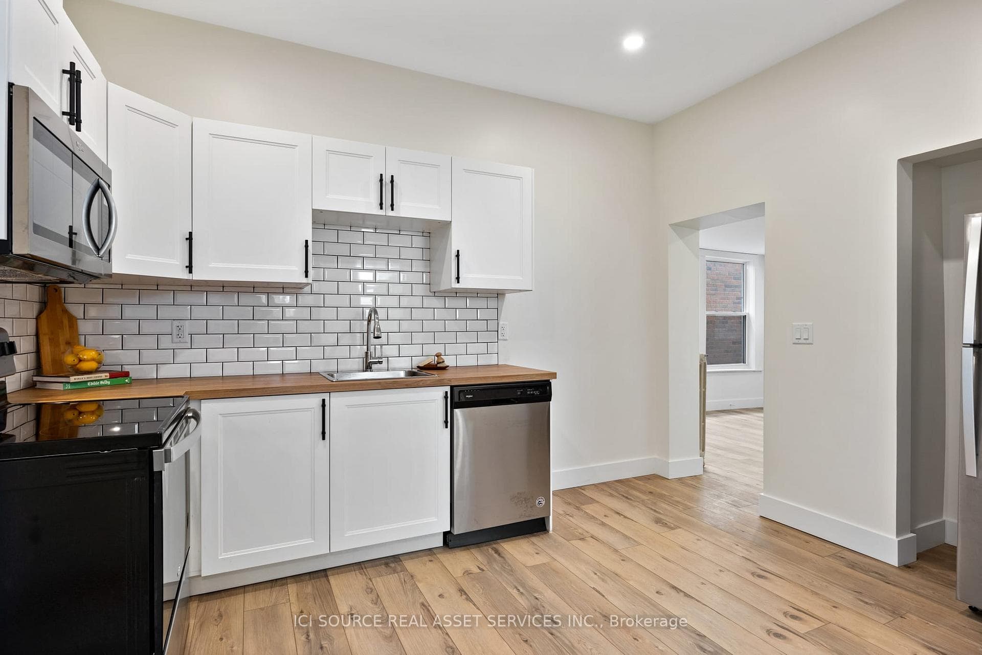 304 Lincoln Road Unit Unit 3 photo 3