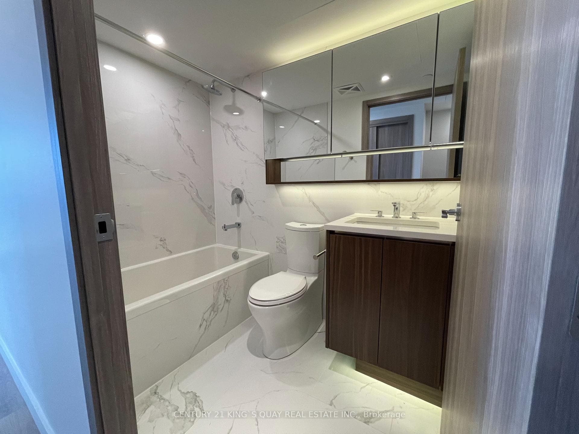 38 Widmer Street Unit 2608 photo 18
