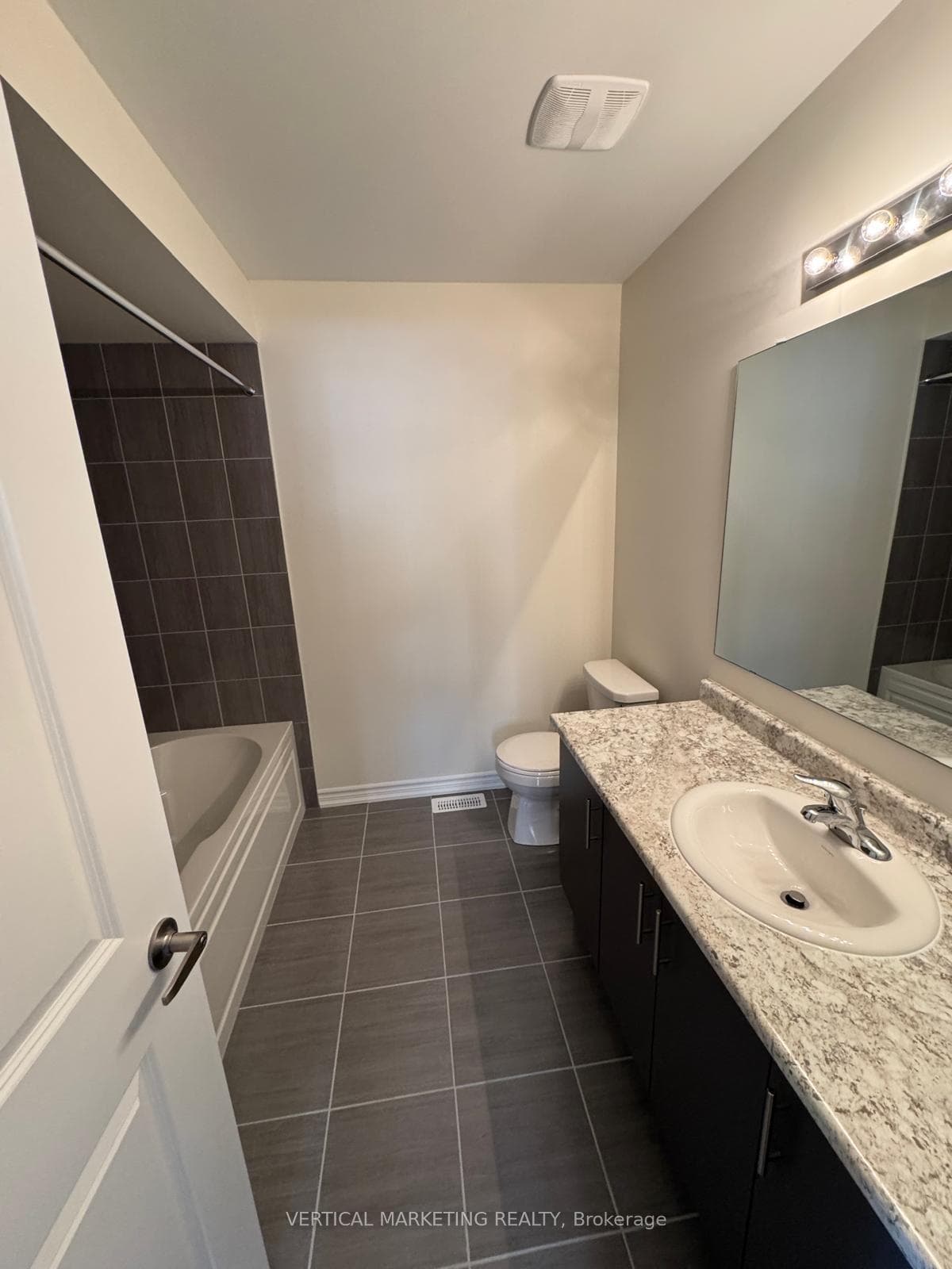 2544 Hibiscus Drive photo 16