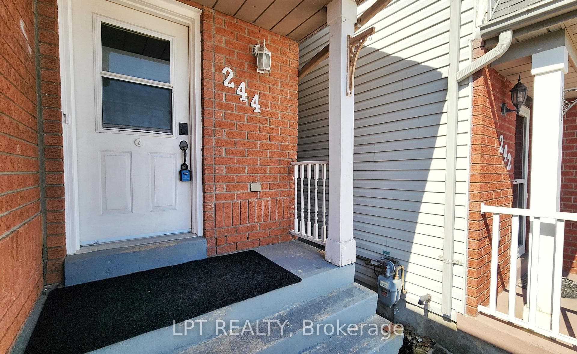 244 Ferndale Drive photo 2