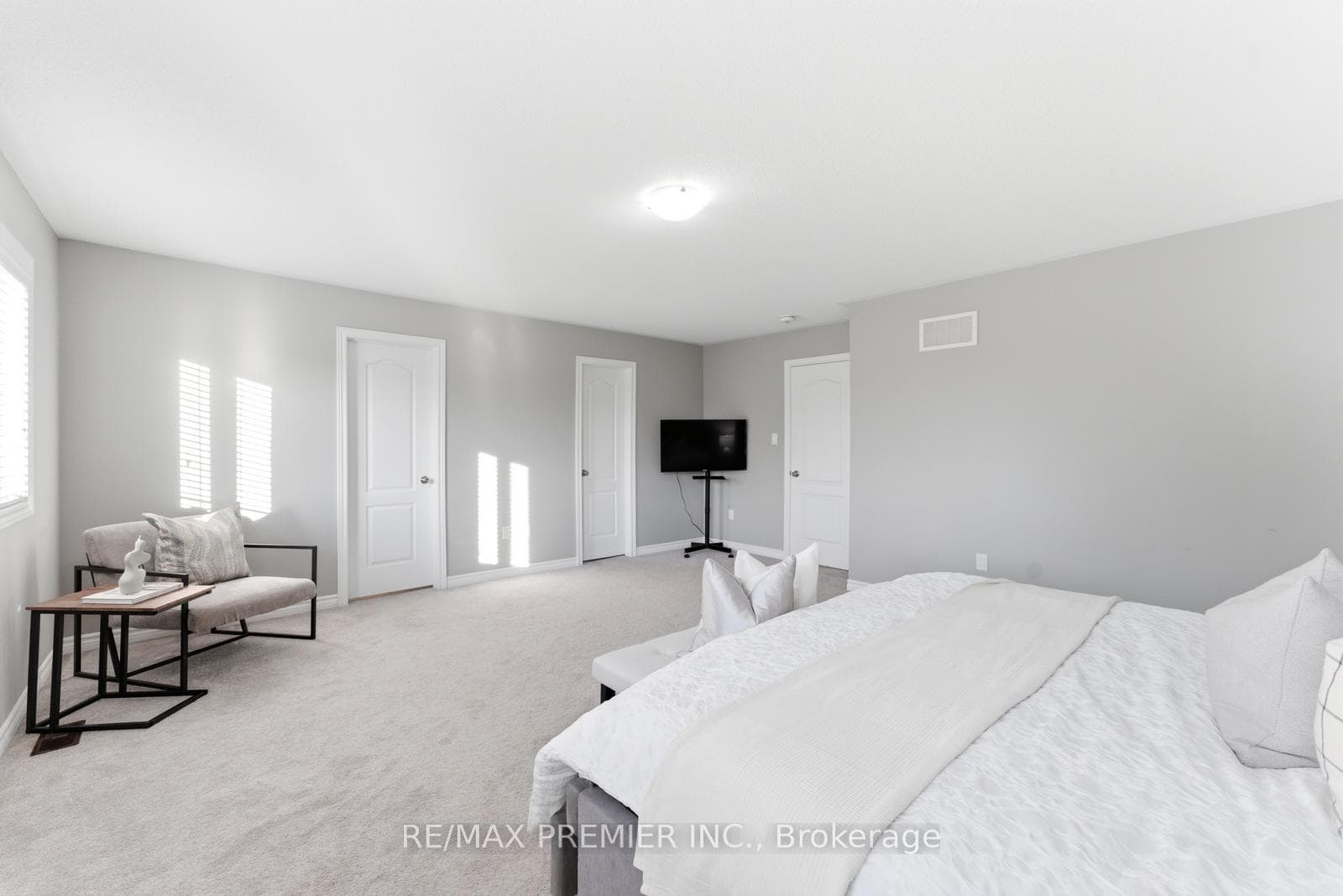 122 Mckenzie Way photo 27