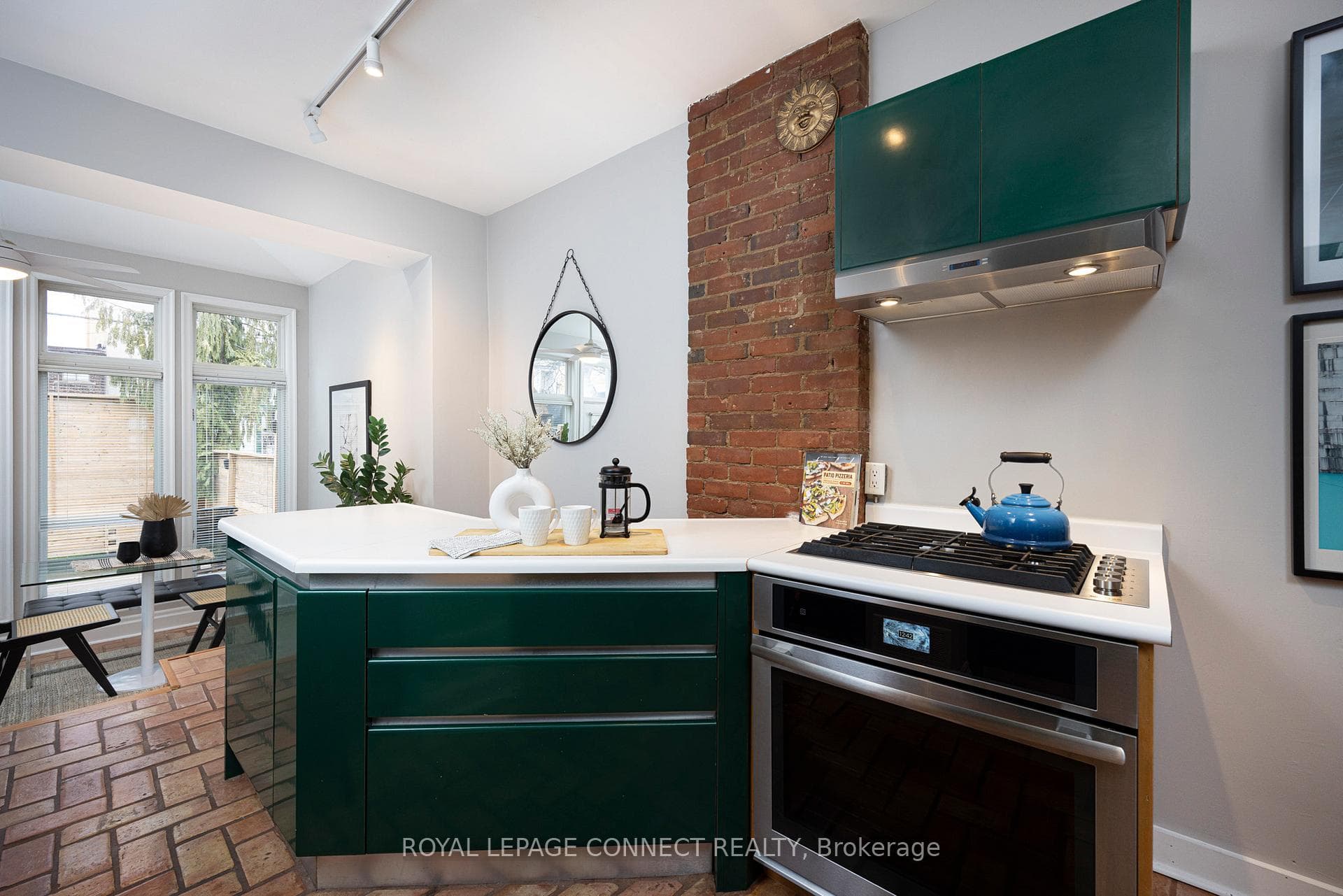 38 Hazelwood Avenue photo 12