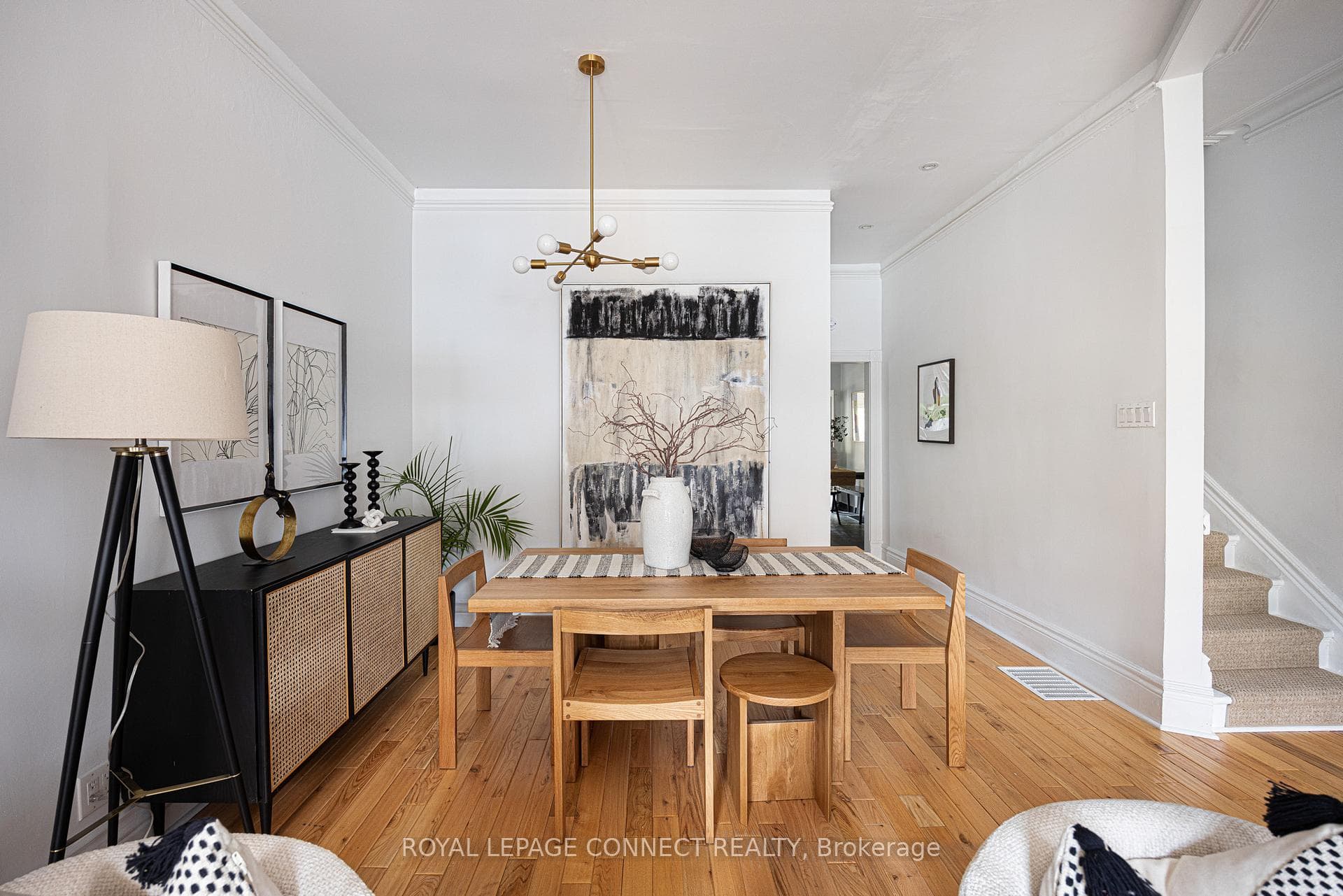 111 Cowan Avenue photo 13