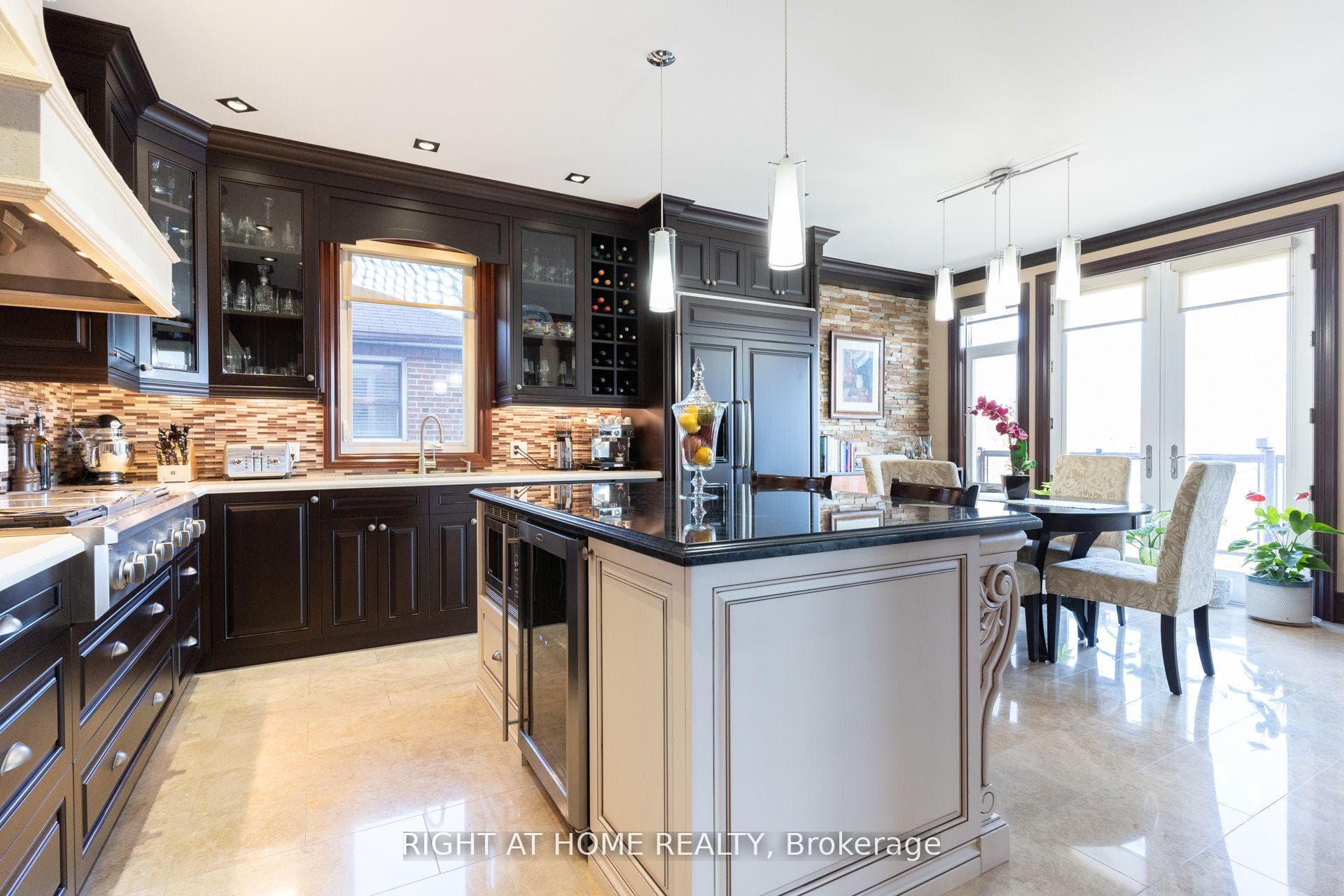 269 Falstaff Avenue photo 13