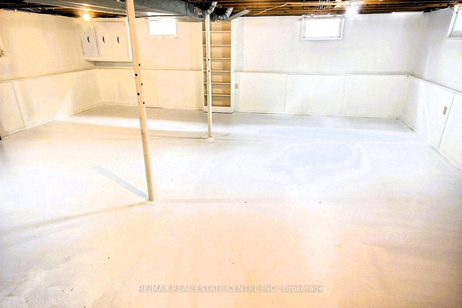 485 Broadway Street photo 11
