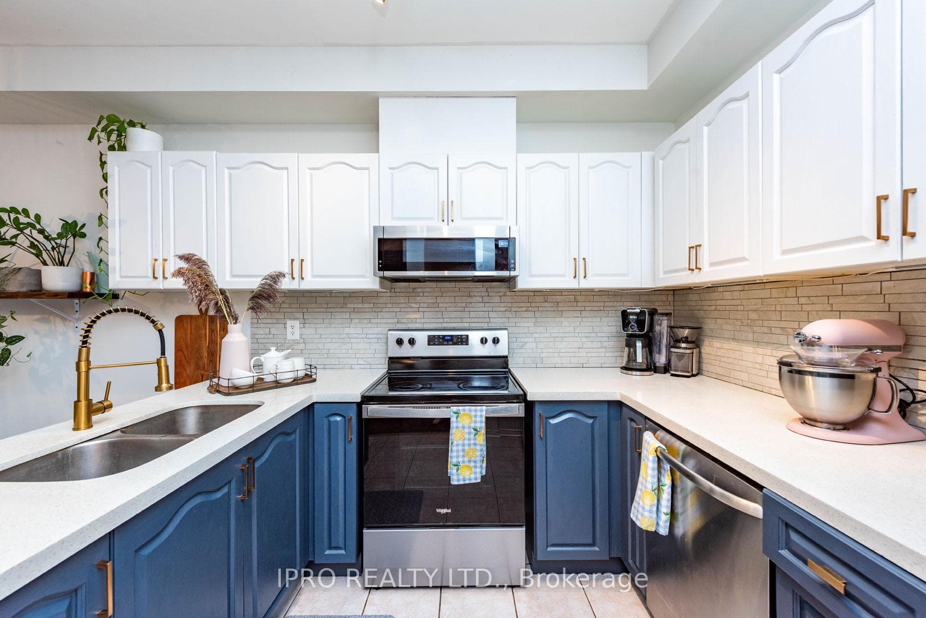 3175 Bentley Drive photo 12